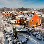Dworek 1885 Hotel 3*