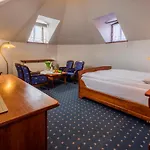 Dworek 1885 Hotel 3*
