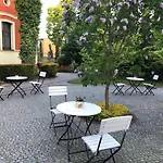 Dworek 1885 Hotel