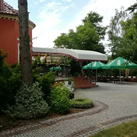 Hotel Dworek 1885 3*