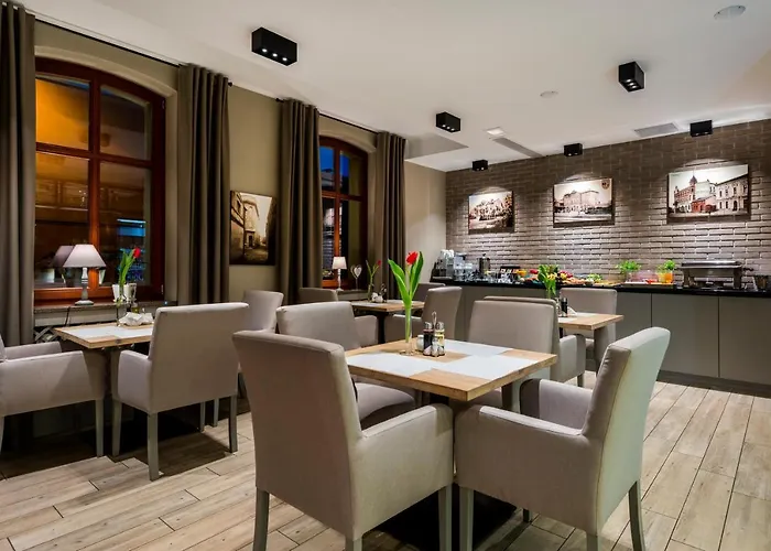 Hotel Dworek 1885 3*