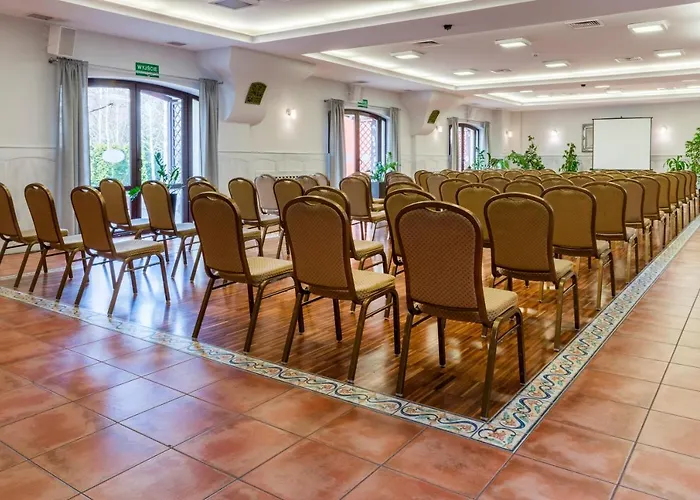 德沃雷克1885酒店