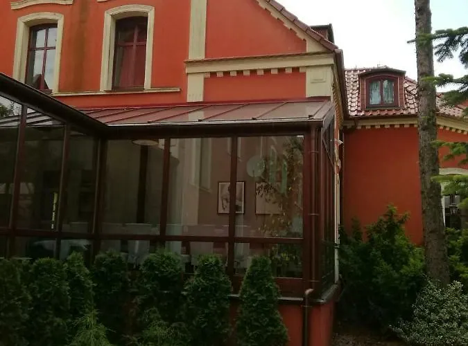 Dworek 1885 Hotel 3*