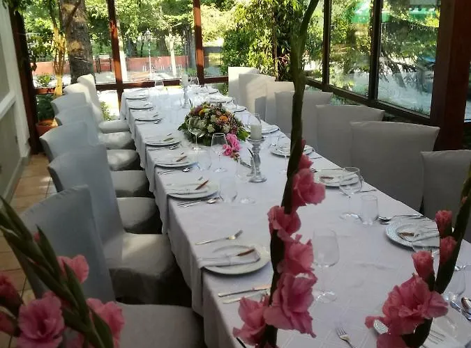 Hotel Dworek 1885 3*