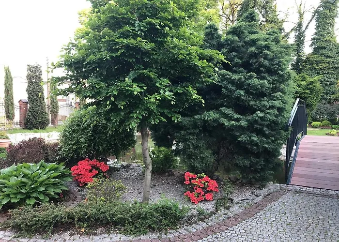 Hotel Dworek 1885 3*